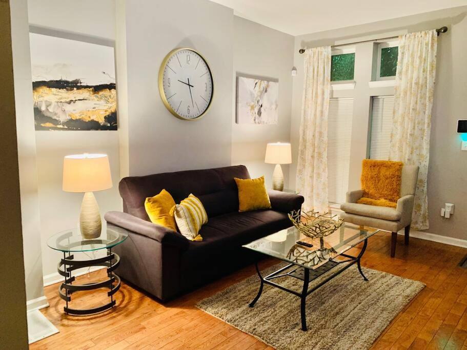 Upscale 2Bd/1.5Ba Townhome Mins To Jhh & Downtown Балтимор Экстерьер фото
